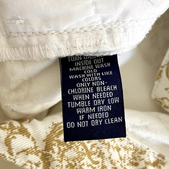 LIKE NEW - Chaps White and Yellow Denim 5 Pocket Capris Office Casual Size. 6 - Picture 5 of 9